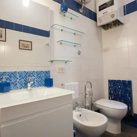 Romainblu