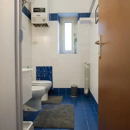 Romainblu * Rom